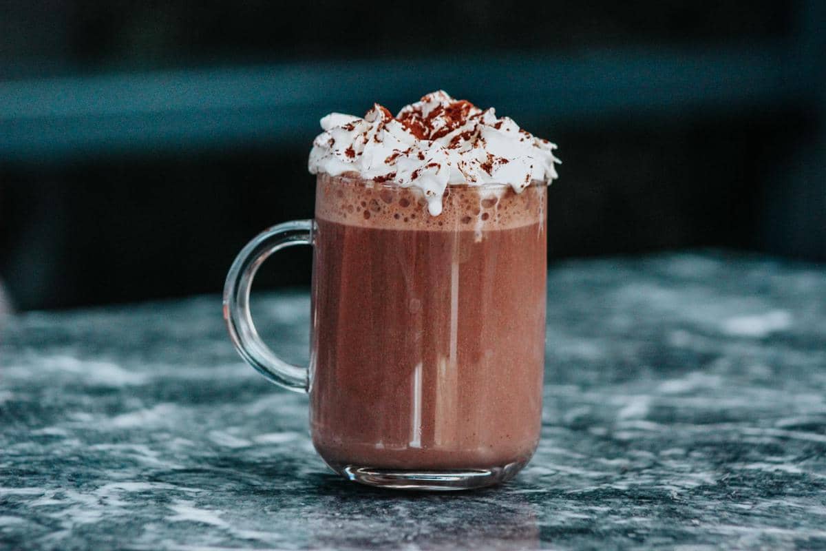 Resep Hot Chocolate Peanut Butter, Minuman Hangat dan Creamy