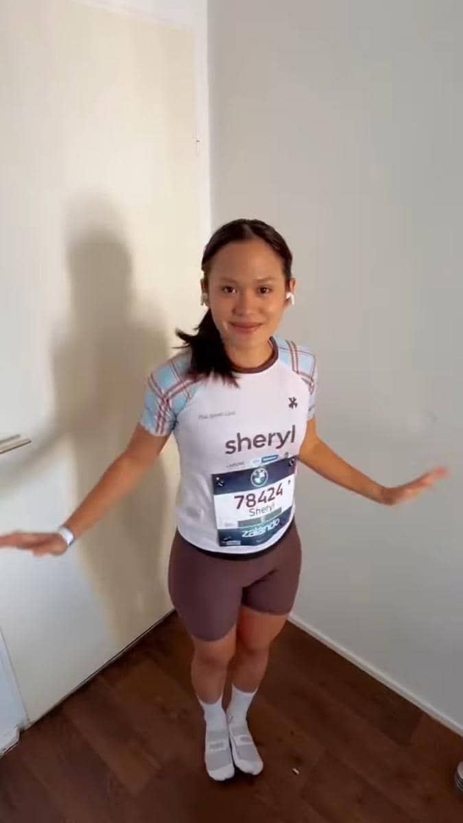 Seorang artis perempuan mengenakan pakaian lari saat mengikuti Berlin Marathon 2026, diunggah melalui Instagram.