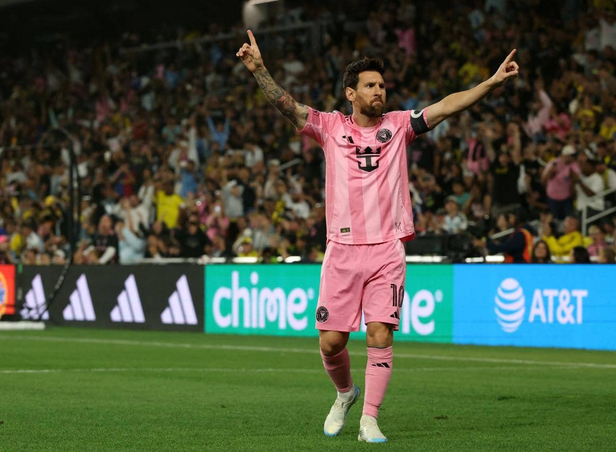 Messi Cetak Gol Mustahil, Dekati Rekor Legenda Brasil