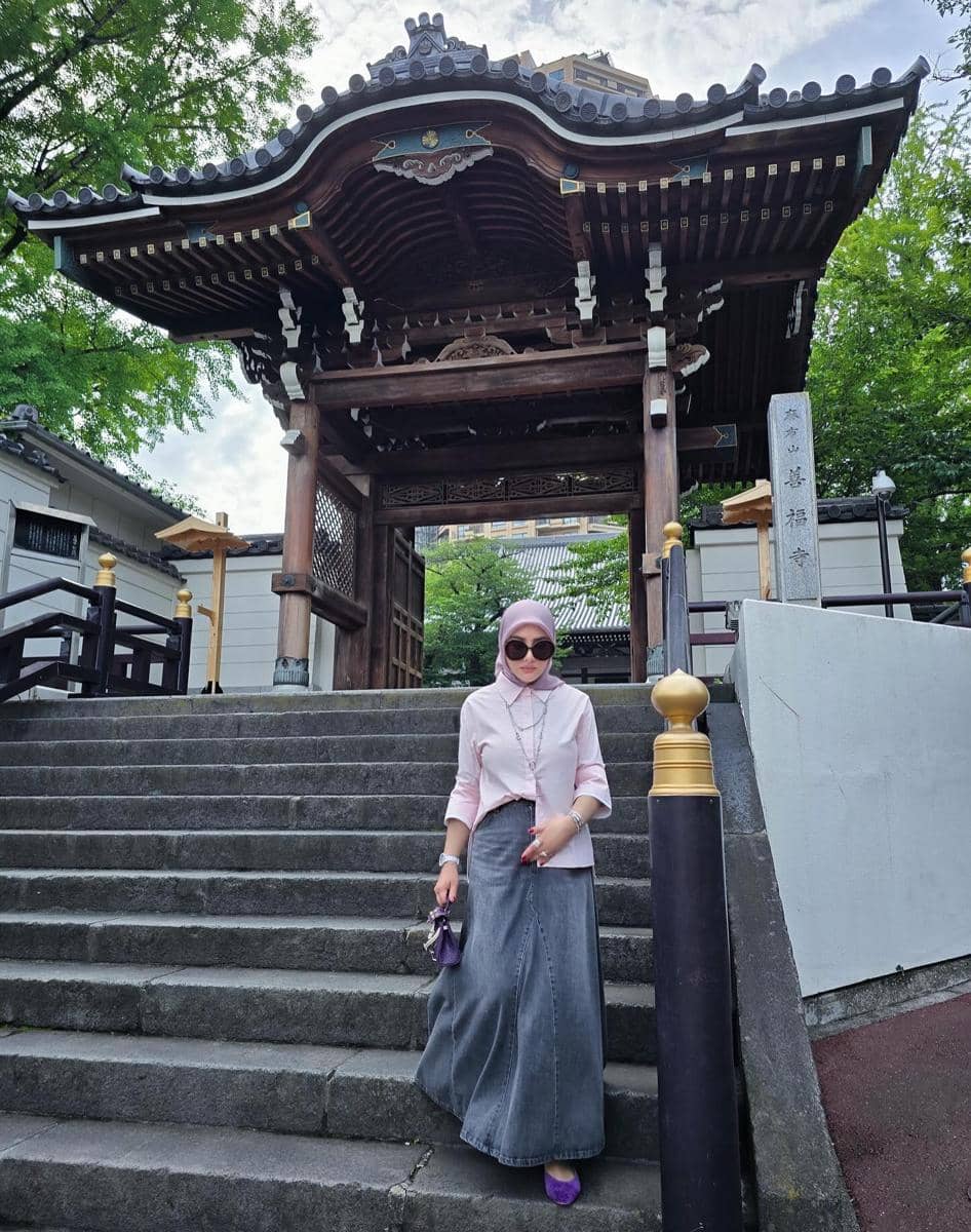 OOTD minimalis Syahrini