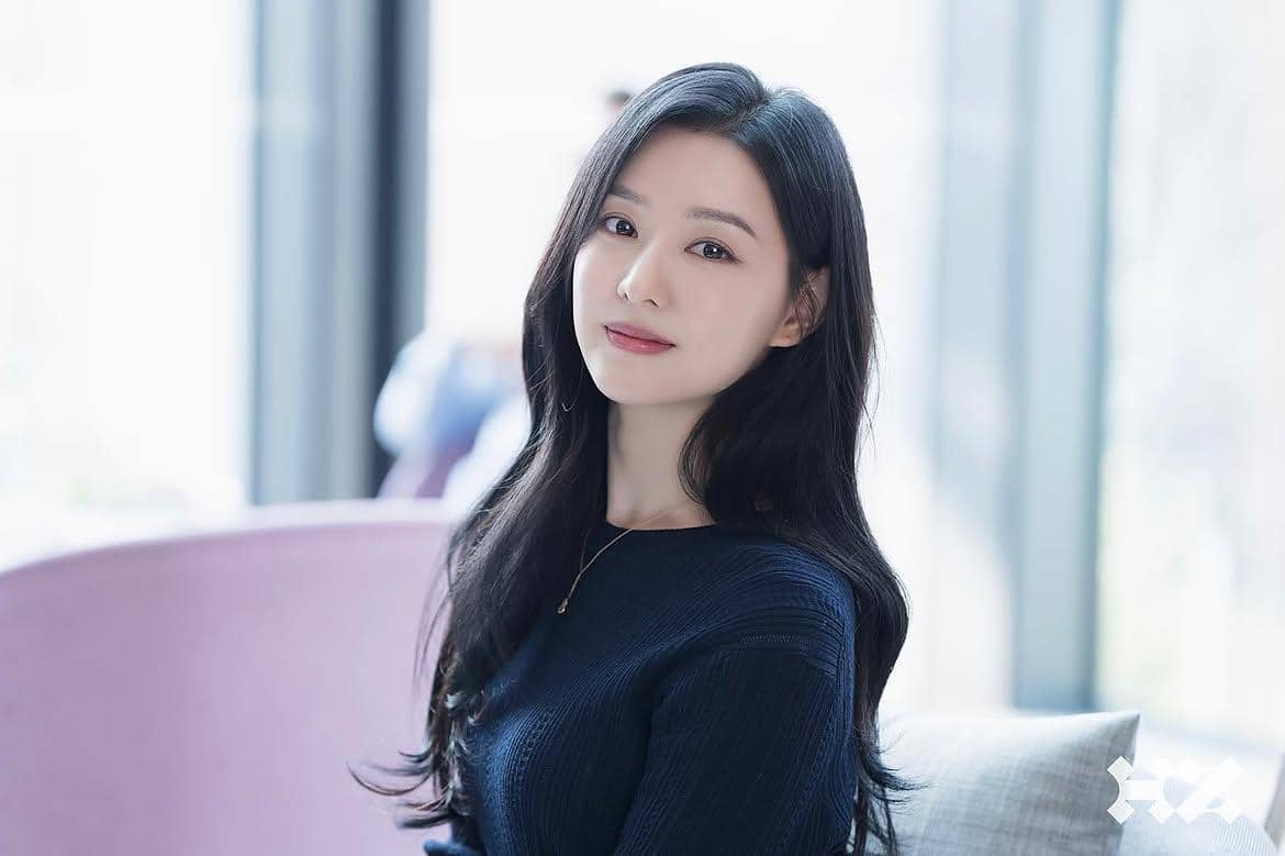 5 Variety Show Korea yang Dibintangi Kim Ji Won, Ada Acara Favoritmu?