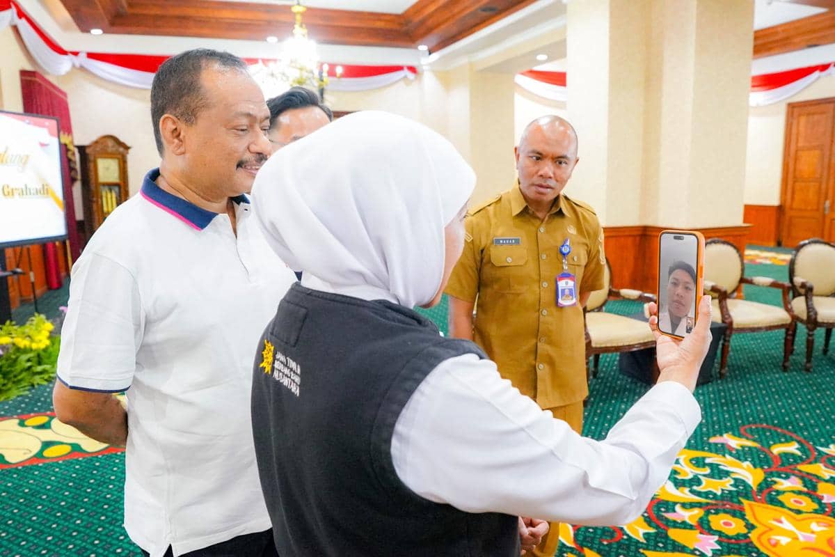2 Lifter Jatim Sumbang Medali, Gubernur Khofifah Langsung Video Call