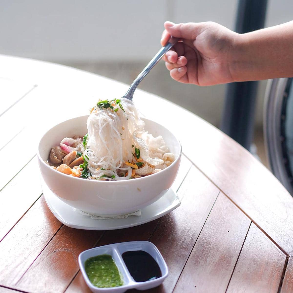 mie sop dari Fountain Cafe