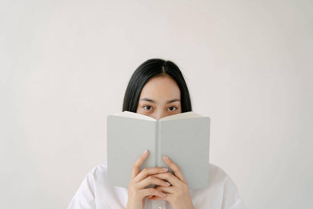 Slow Reading, Tren Membaca Pelan untuk Menikmati Buku dengan Lebih Sadar