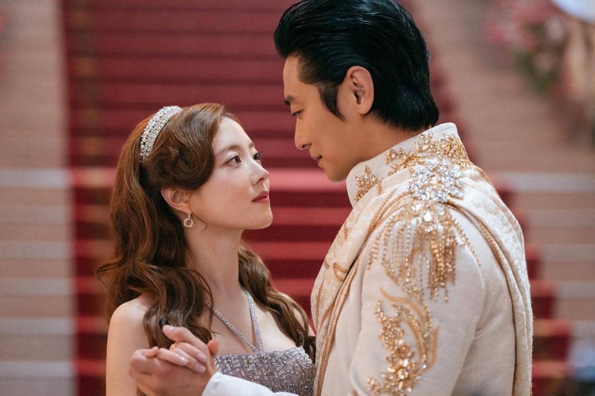 Cuplikan drama Korea The Remarried Empress dalam materi publikasi Disney+ yang menyertai informasi serial tersebut.