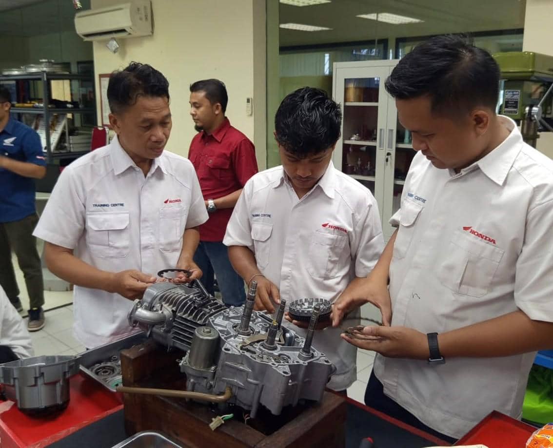 Honda Gelar Pelatihan Modul Lanjutan dan Sertifikasi Silver untuk Guru SMK
