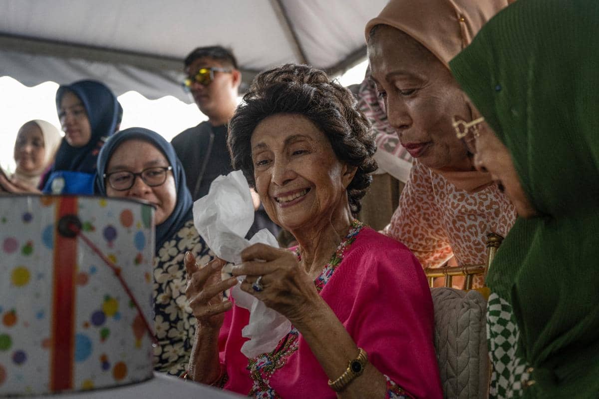 Istri Mahathir, Hasmah Ali Akan Dimakamkan dengan Upacara