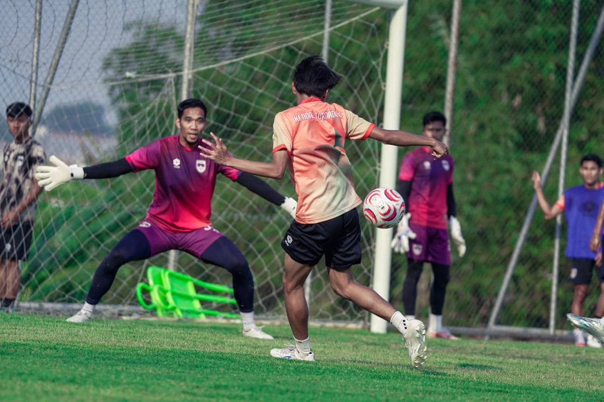 Deva Dipanggil Timnas U20, Kendal Tornado Siapkan 3 Kiper Lawan Persis