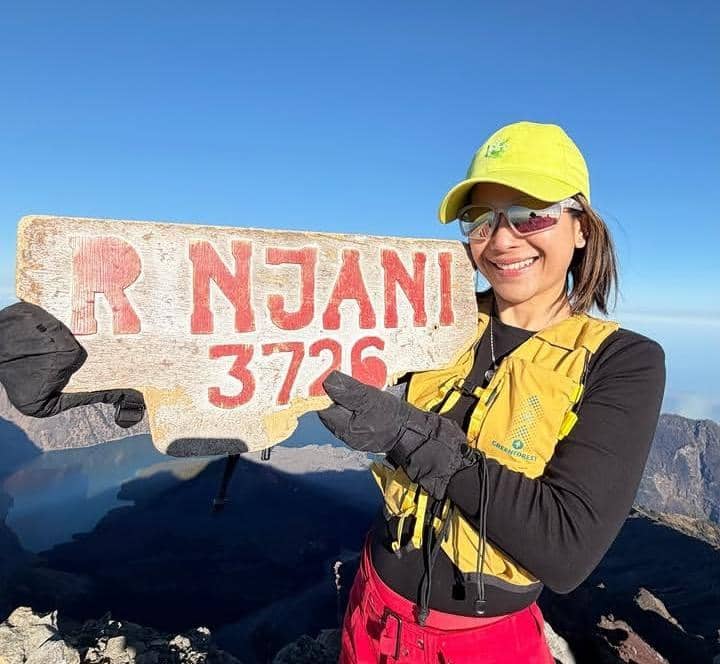 Farida Nurhan mendaki Gunung Rinjani ke-3 kali