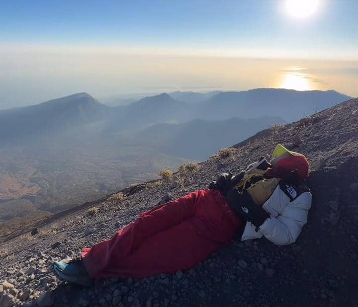Farida Nurhan mendaki Gunung Rinjani ke-3 kali