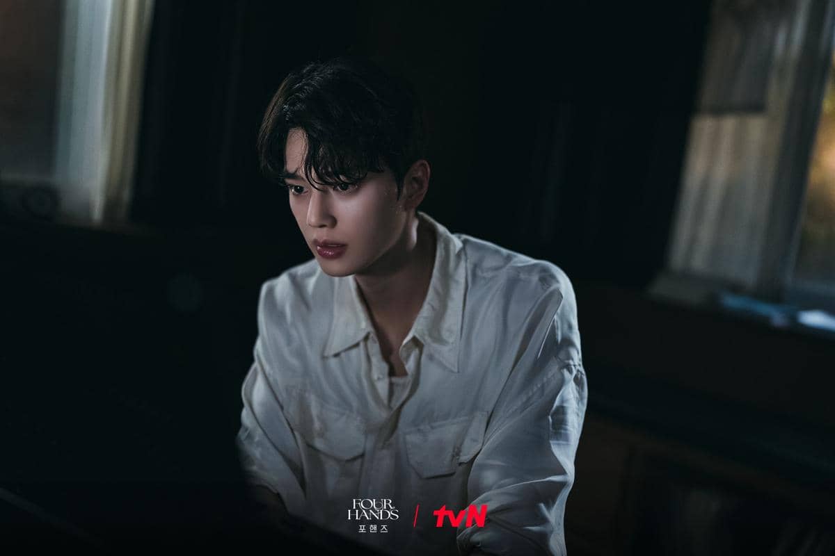 Song Kang di Four Hands, Two Sonatas