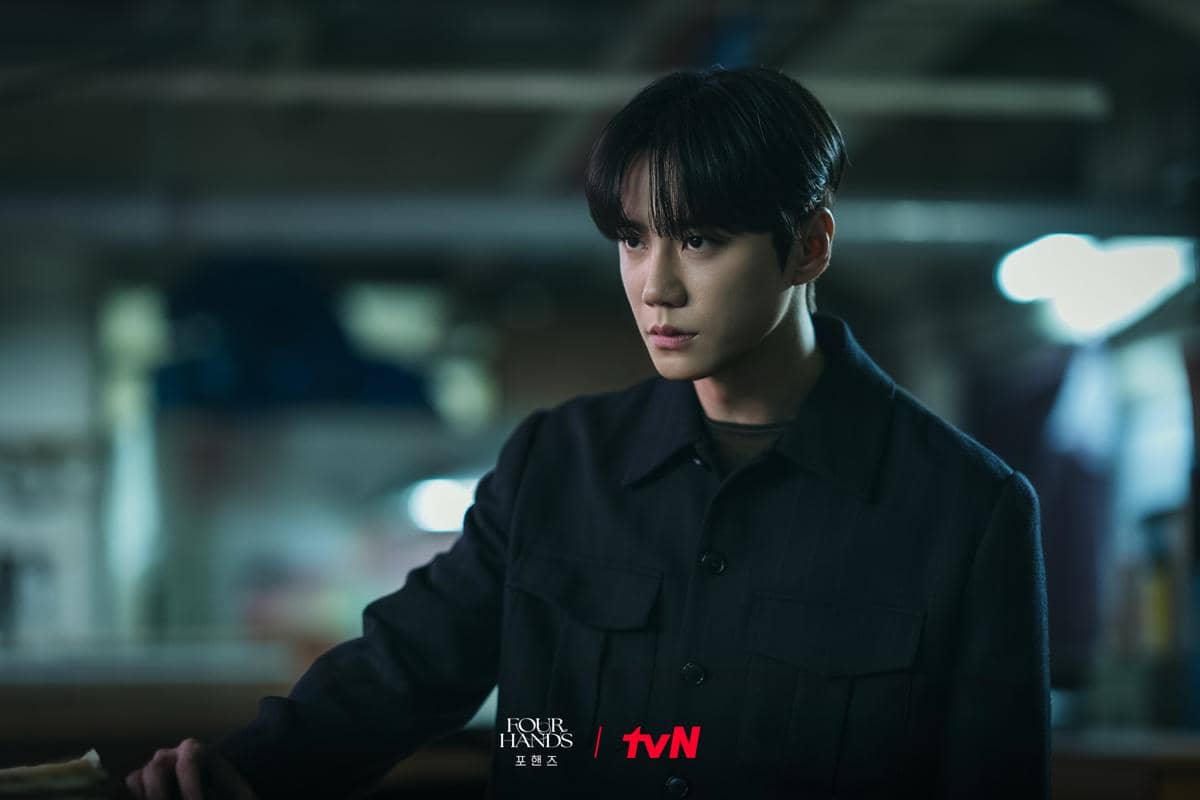 Lee Jun Young di Four Hands, Two Sonatas