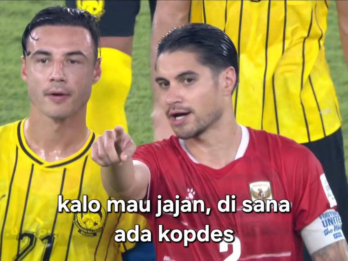 Meme tentang Timnas Indonesia yang hanya bermain imbang melawan Malaysia, diunggah melalui akun X @bobbyngantuk.