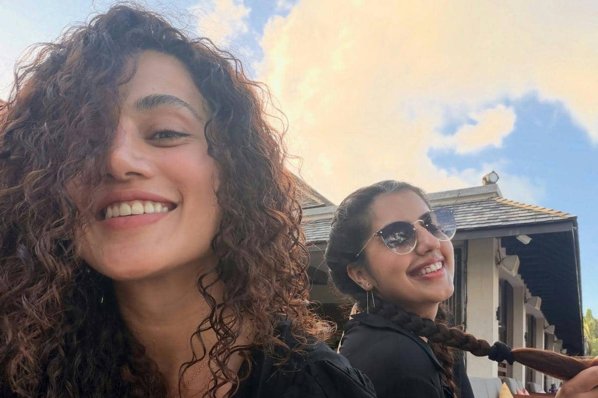 Taapsee Pannu Ajak Adik Traveling ke Seychelles, Seru Abis!