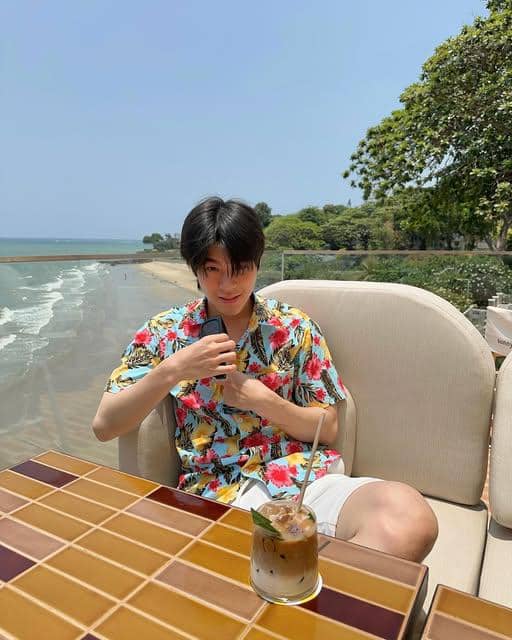 Mix and Match ke Pantai ala Kin Thanachai