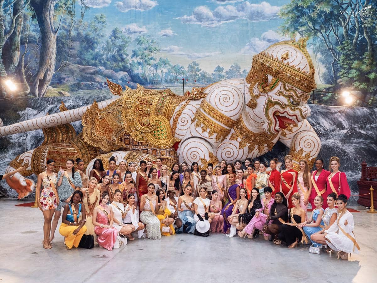 finalis Miss Grand International 2026 nonton pertunjukan Khon