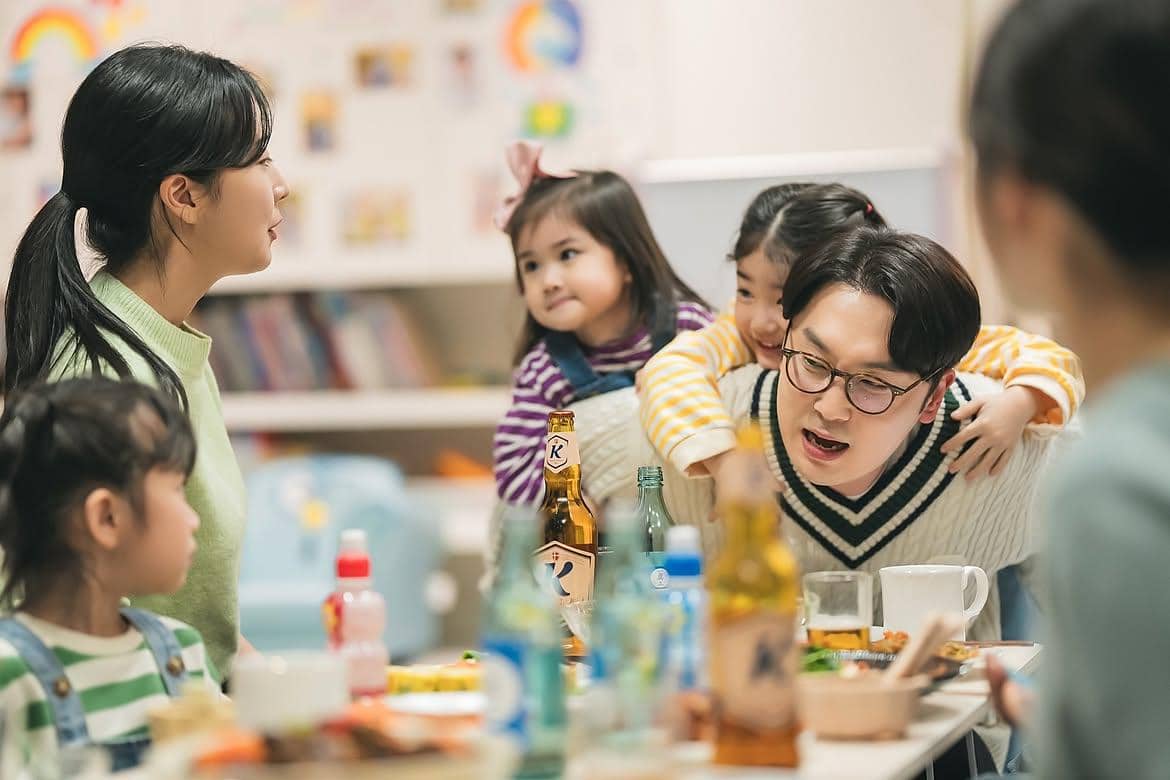 Kim Seung Hwa dan Seo Hyun Woo dalam drama Seoul Busters