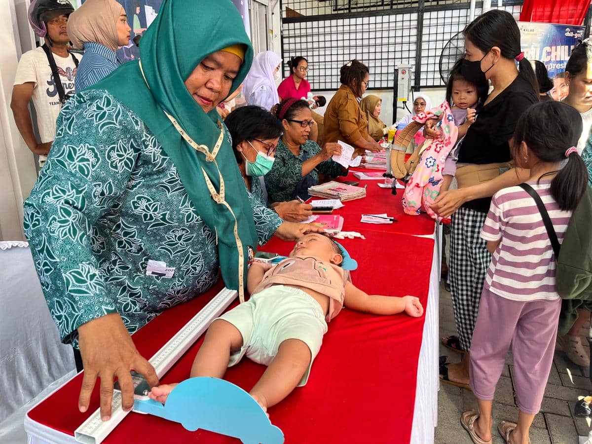 Alfamart Sahabat Posyandu Gandeng Kalbe Nutritionals Jangkau 2.800 Penerima Manfaat