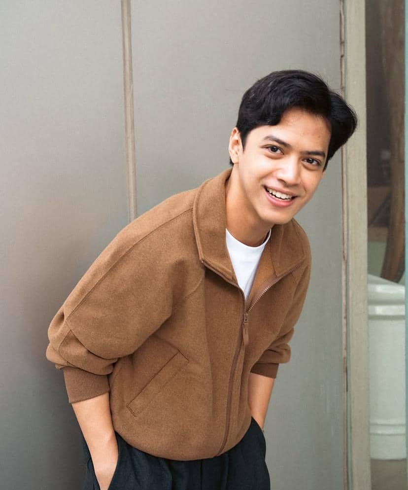 Potret El Putra Sarira yang diunggah di Instagram, menampilkan wajahnya sebagai subjek utama dalam foto.