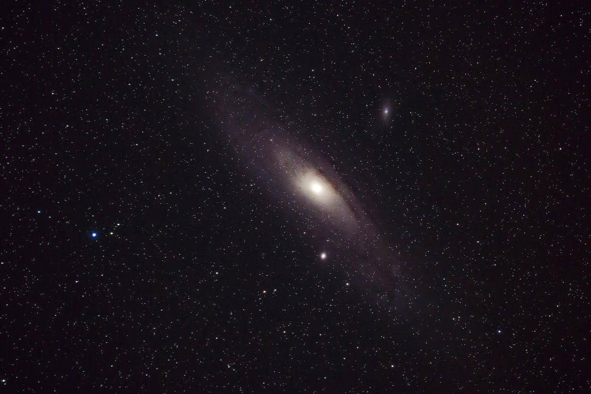 Andromeda Terlihat di Langit Oktober 2026, Ini Waktu Mengamatinya