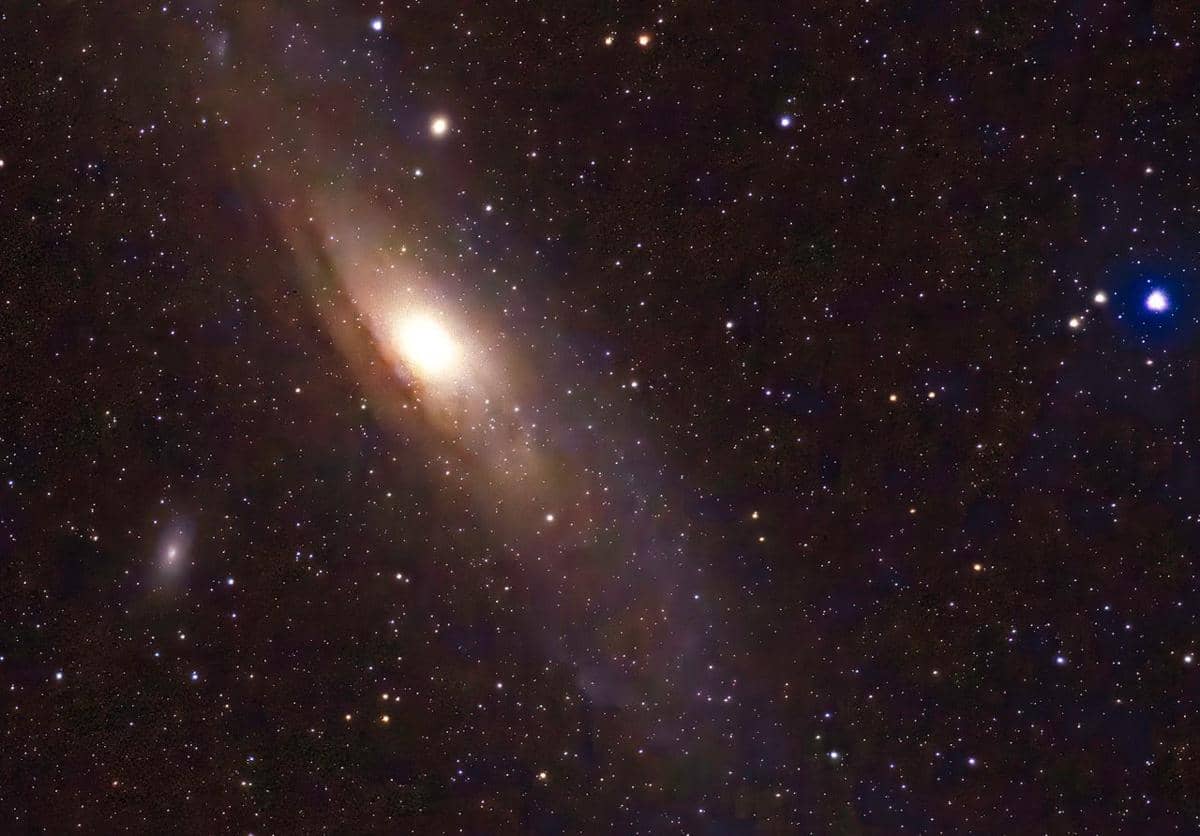 ilustrasi Galaksi Andromeda