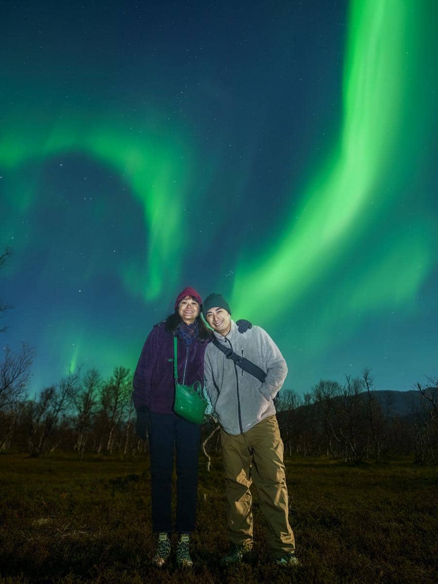 Kenes Andari dan Winky Wiryawan melihat aurora di Tromsø