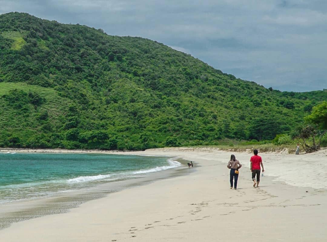 Pantai Mawun