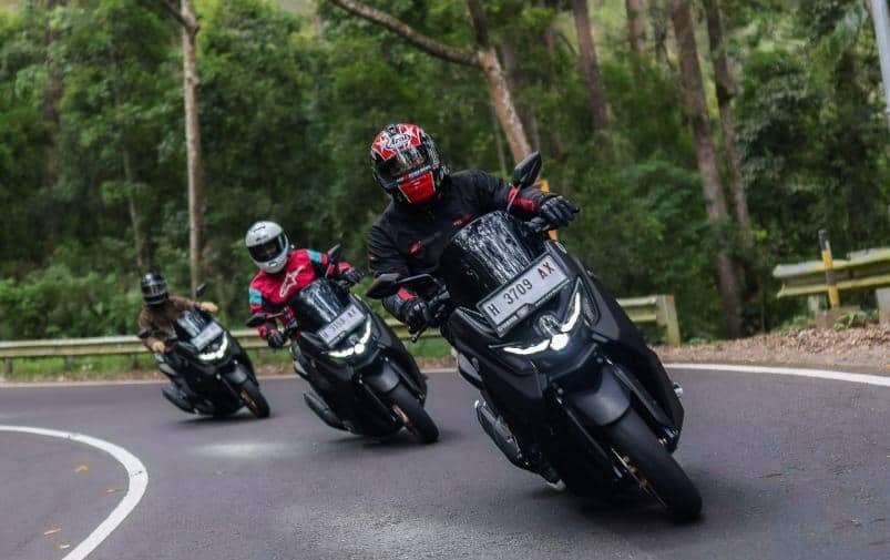 Selain Kencang, Ini yang Bikin NMAX “TURBO” Jadi Skutik Raja Touring