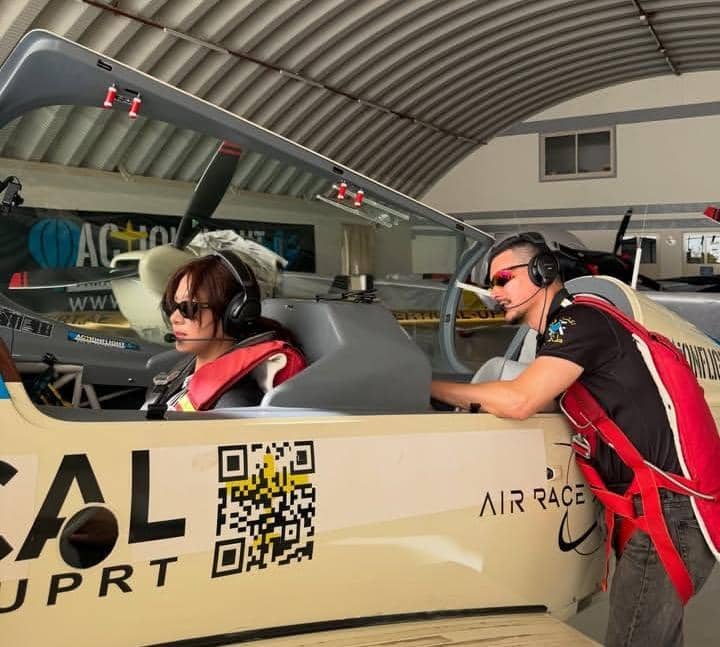 Zee Asadel coba naik g-force aerobatic