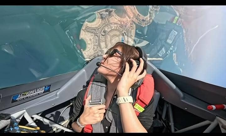 Zee Asadel coba naik g-force aerobatic