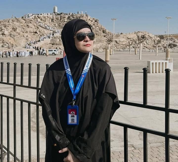 Mita The Virgin umrah