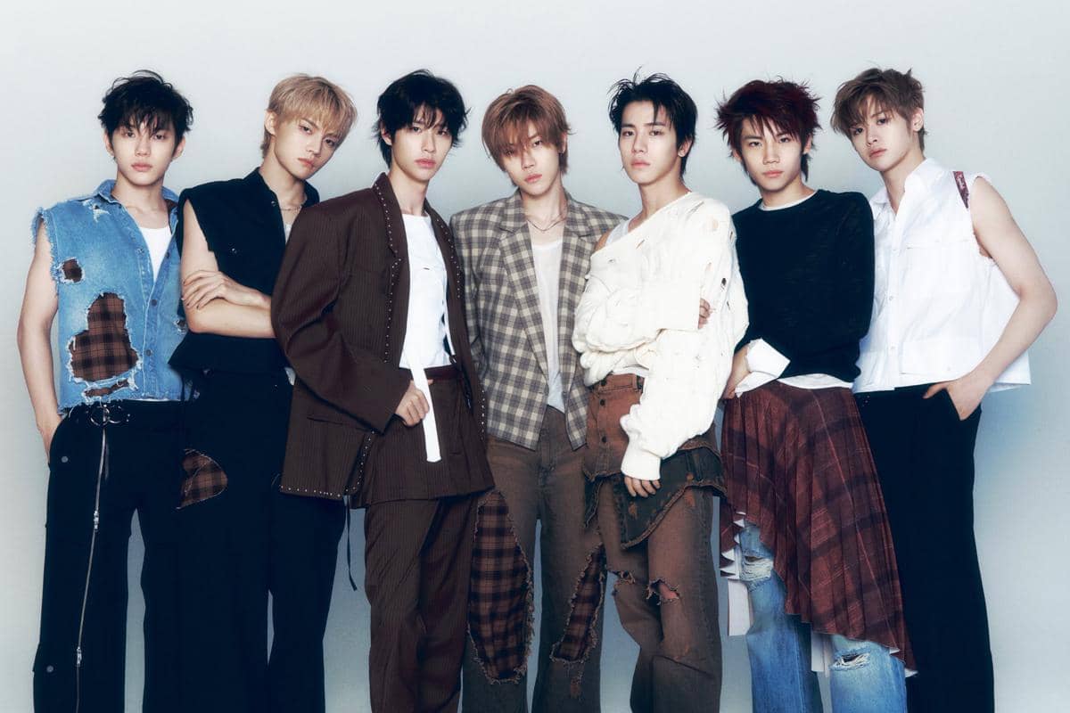 CLOSE YOUR EYES gandeng Hyelyn Joo dalam lagu 'Baby Bossa Nova'