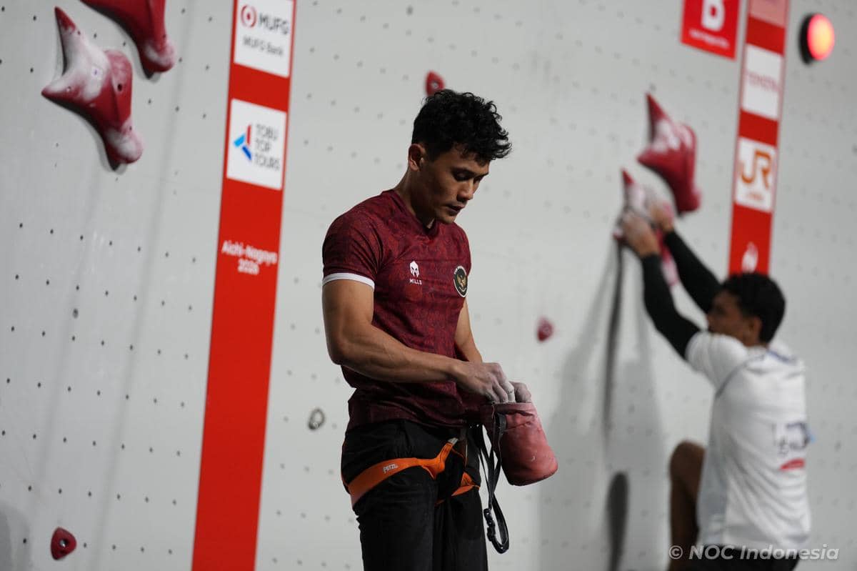 Wakil speed putra Indonesia, Veddriq Leonardo, menjalani babak kualifikasi di Asian Games 2026 (dok.NOC Indonesia/Tetuko Mediantoro)