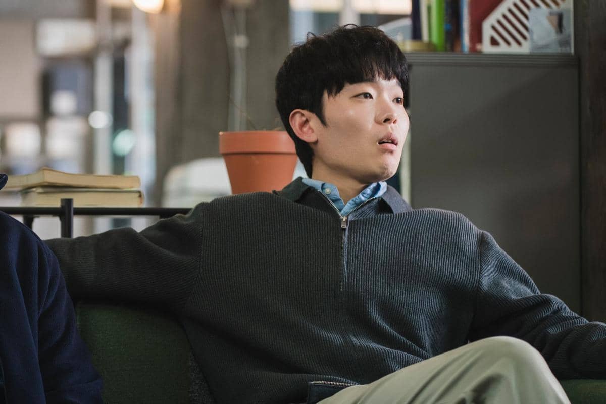 still cuts drama Between Steps