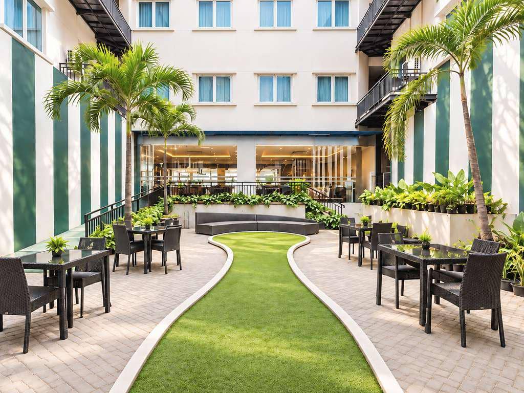 Tampilan bangunan Mercure Bekasi City Center, properti hotel Accor di kawasan pusat Kota Bekasi, Indonesia.