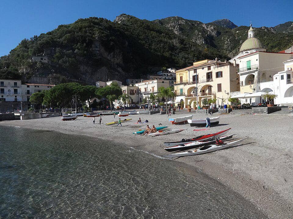 Desa Cetara di Italia