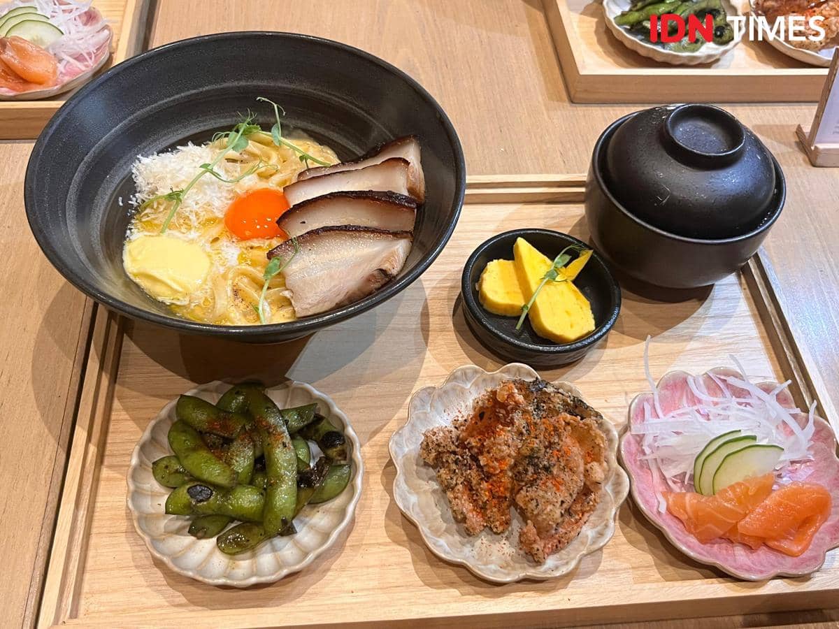 Potret menu Buta Carbonara Udon di Cafe Kissa, Grand Indonesia, Jakarta Pusat
