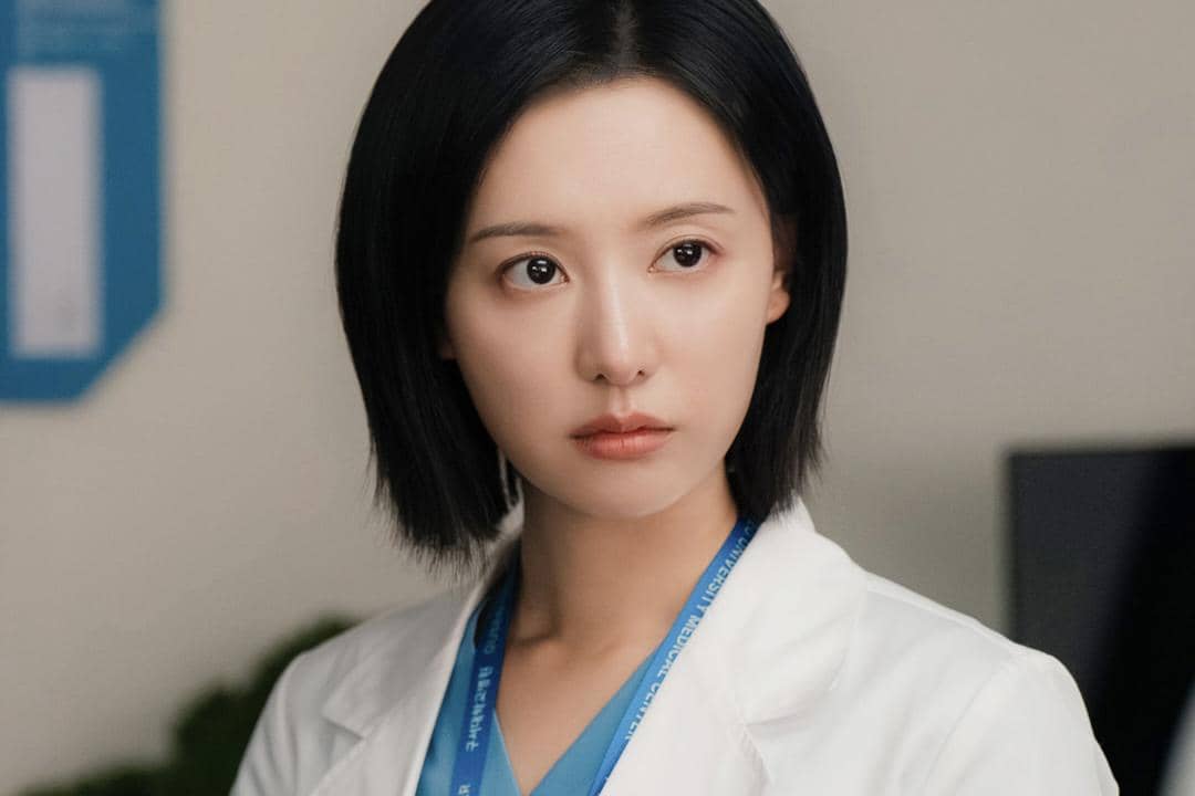 7 Persiapan Kim Ji Won Jadi Ahli Bedah Jenius di Doctor X