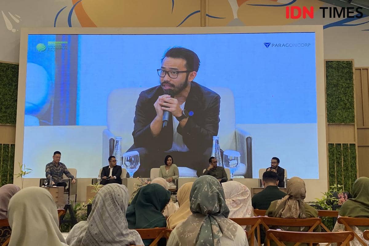 Ernest C. Layman, CEO dan Co-Founder Rekosistem, berbicara tentang pengaruh kompleksitas material pada daur ulang kemasan.