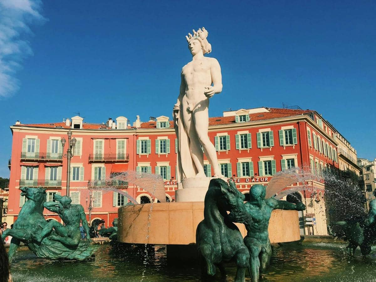 ilustrasi museum di Nice, Prancis