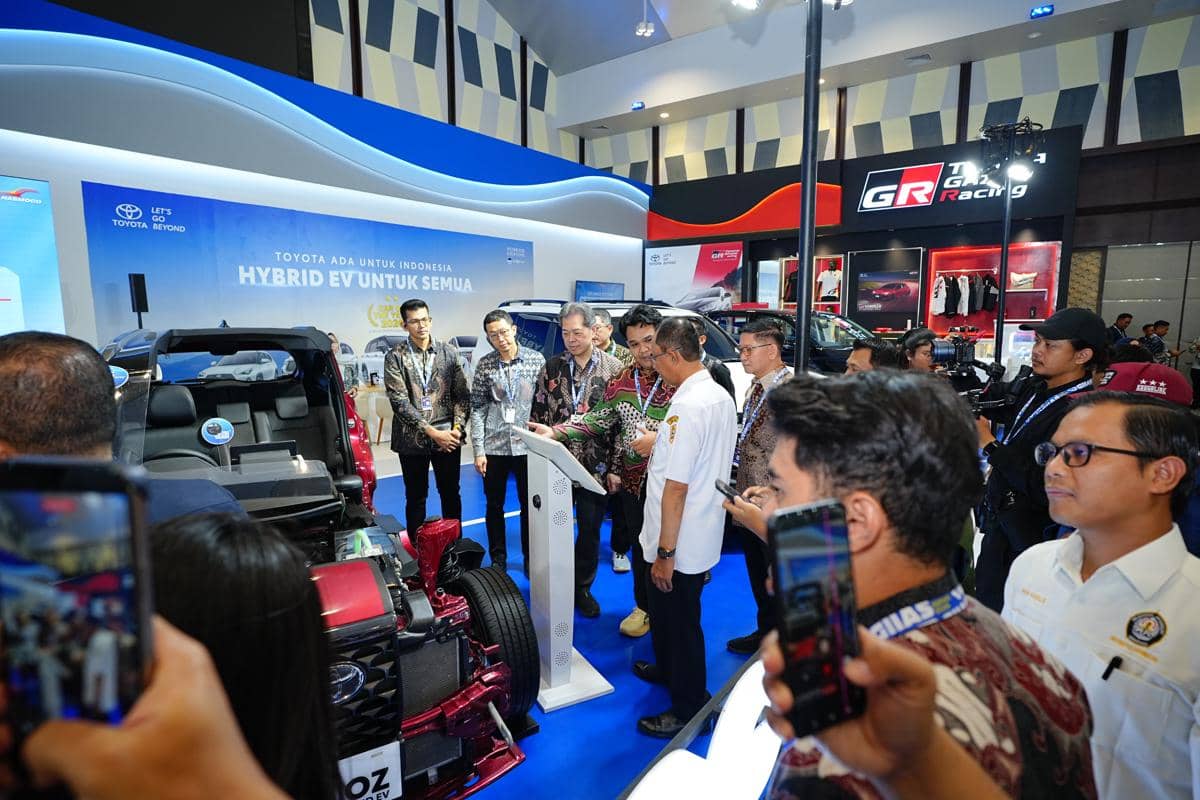 Beli Mobil Baru di GIIAS Semarang 2026 dapat Insentif BBNKB 10 Persen