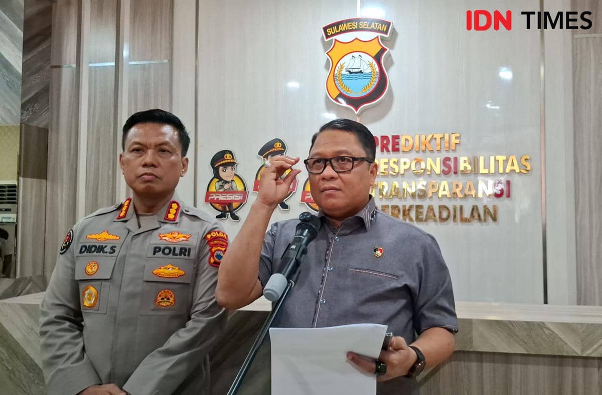 Direktur Reserse Narkoba Polda Sulsel, Kombes Pol Sugeng Sudarso (kanan). IDN Times/Darsil Yahya