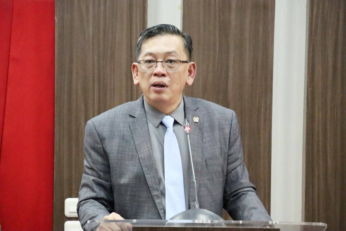 Ketua Komisi Yudisial (KY) Republik Indonesia Abdul Chair Ramadhan saat menyampaikan kuliah umum di Fakultas Hukum Universitas Hasanuddin (F