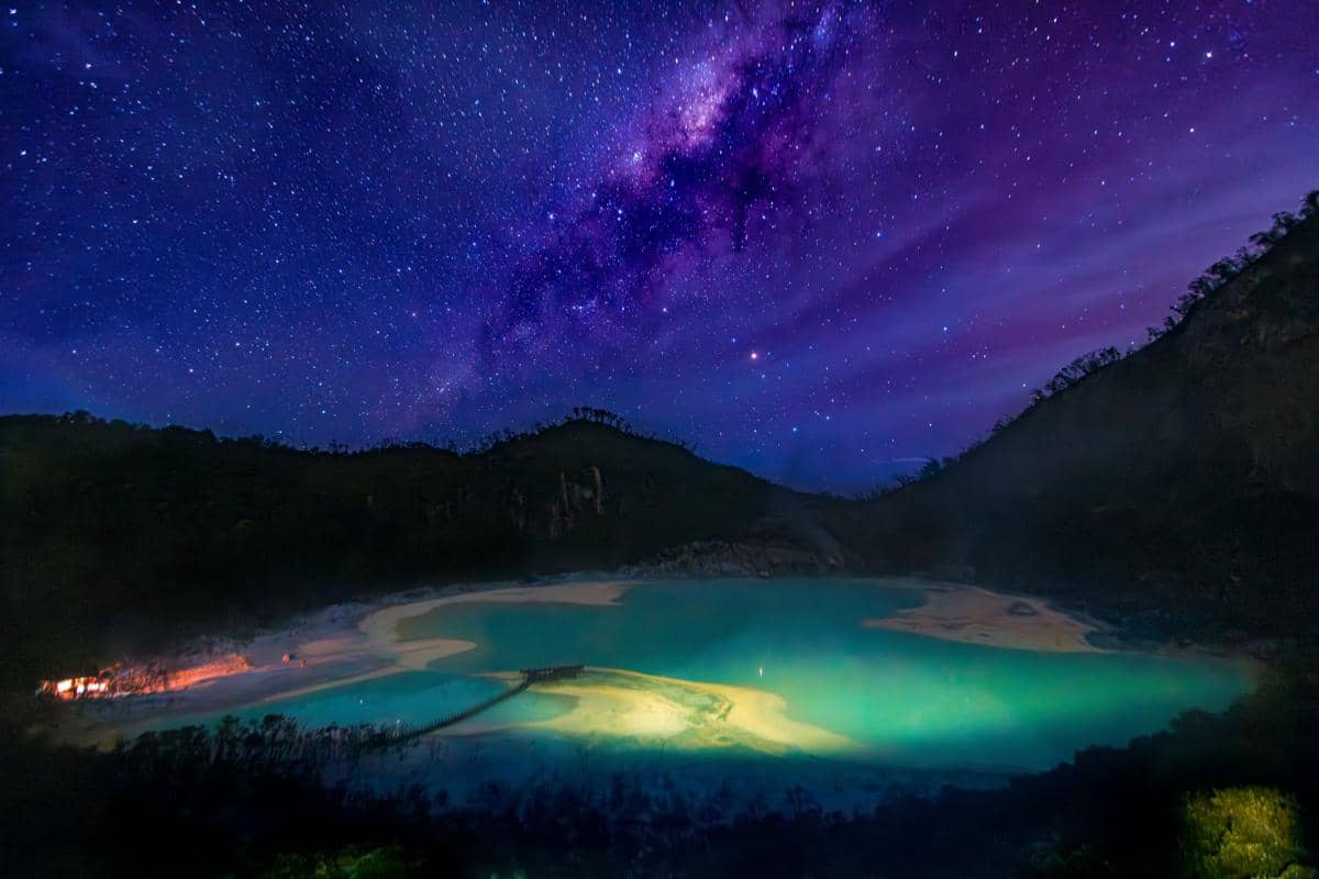 Kawah Putih, Kabupaten Bandung, Jawa Barat.