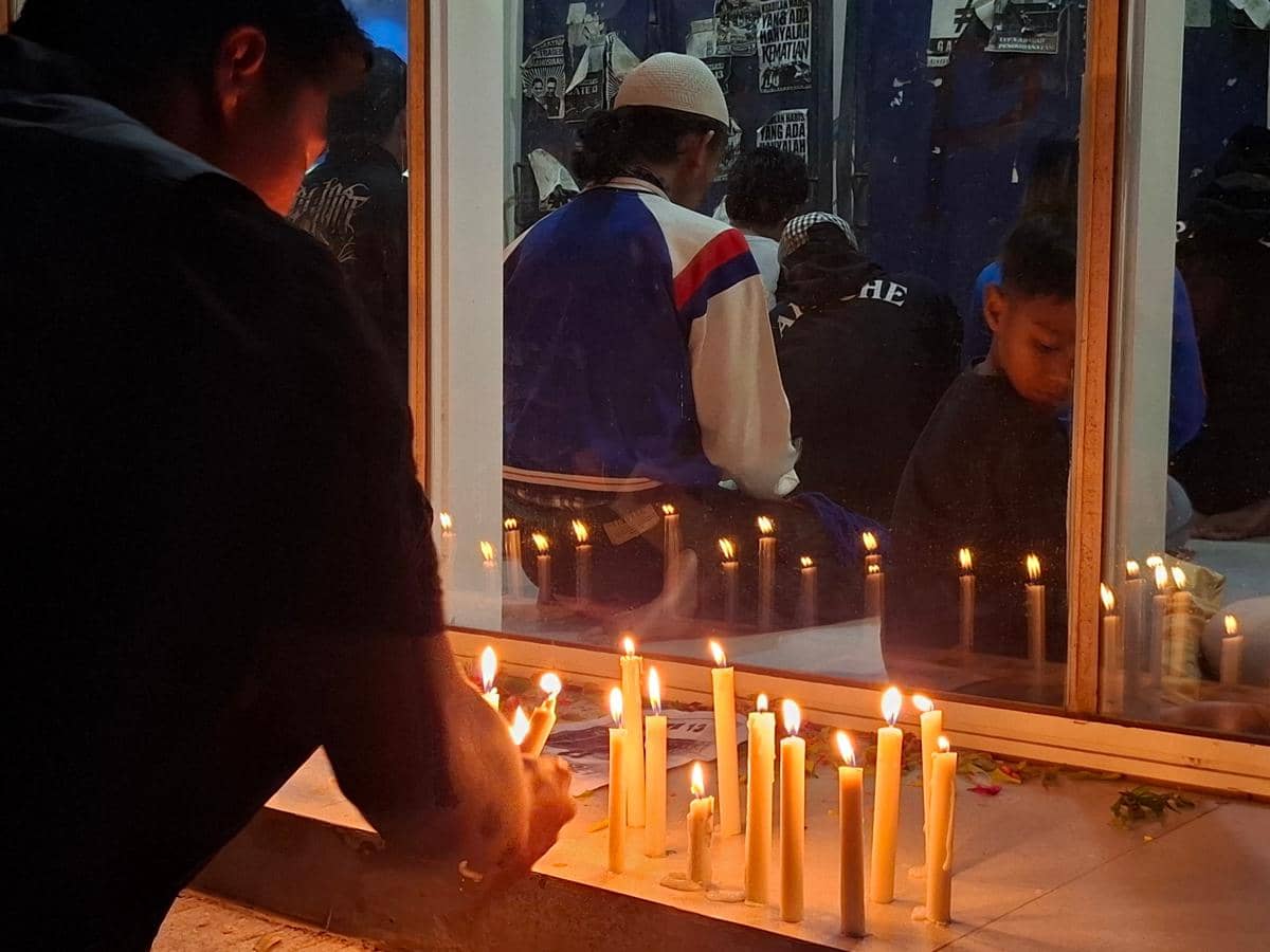 Nyala Duka 4 Tahun Tragedi Kanjuruhan di Gate 13