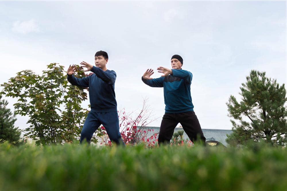Mengenal Tai Chi Walking, Latihan Langkah Pelan