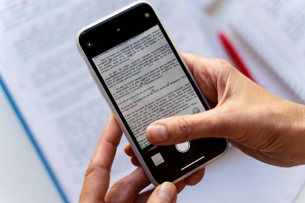 4 Cara Scan Dokumen di Android dan iPhone Tanpa Aplikasi Tambahan