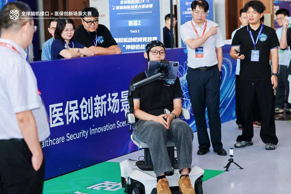 AiMOGA BCI Juara, Bawa Teknologi Mobilitas Berbasis AI