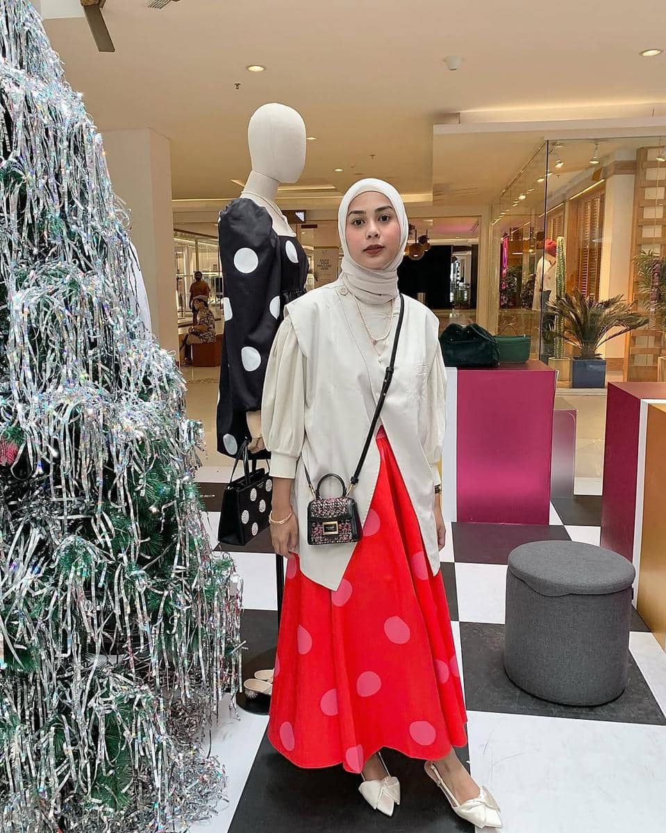ide styling outfit motif polkadot ala Dianty Annisa