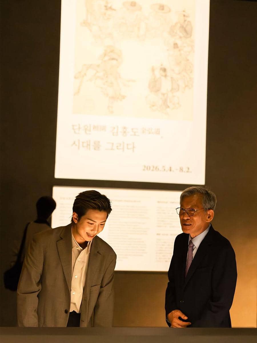 potret RM BTS saat diangkat jadi global ambassador Museum Nasional Korea